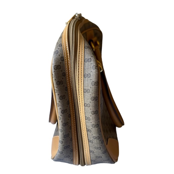 Gucci Vintage Monogram Canvas Boston Bag with Tan Leather Trim - Picture 4 of 16